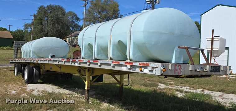 image for item DO5514 1998 Wilson CF-900 flatbed trailer