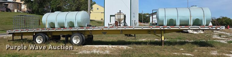 image for item DO5514 1998 Wilson CF-900 flatbed trailer