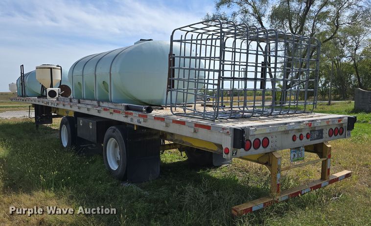 image for item DO5514 1998 Wilson CF-900 flatbed trailer