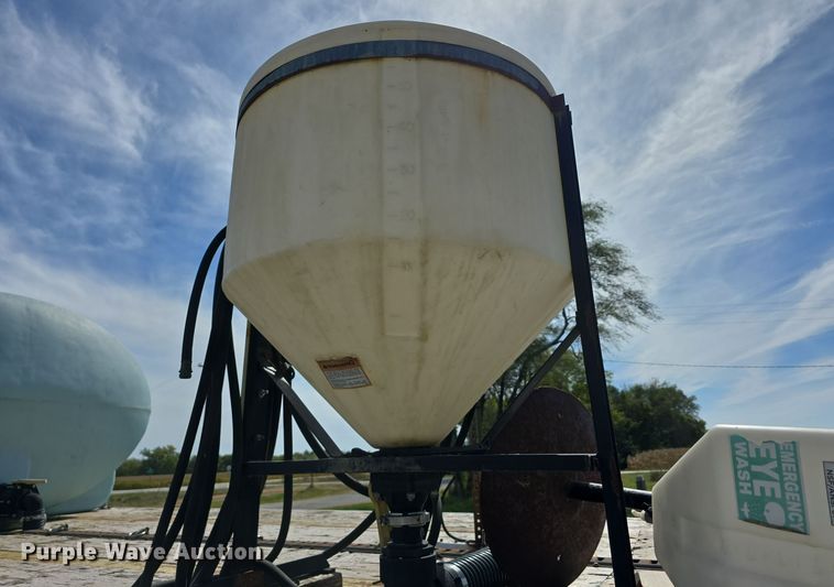 image for item DO5514 1998 Wilson CF-900 flatbed trailer