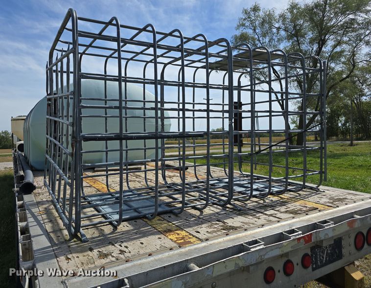 image for item DO5514 1998 Wilson CF-900 flatbed trailer