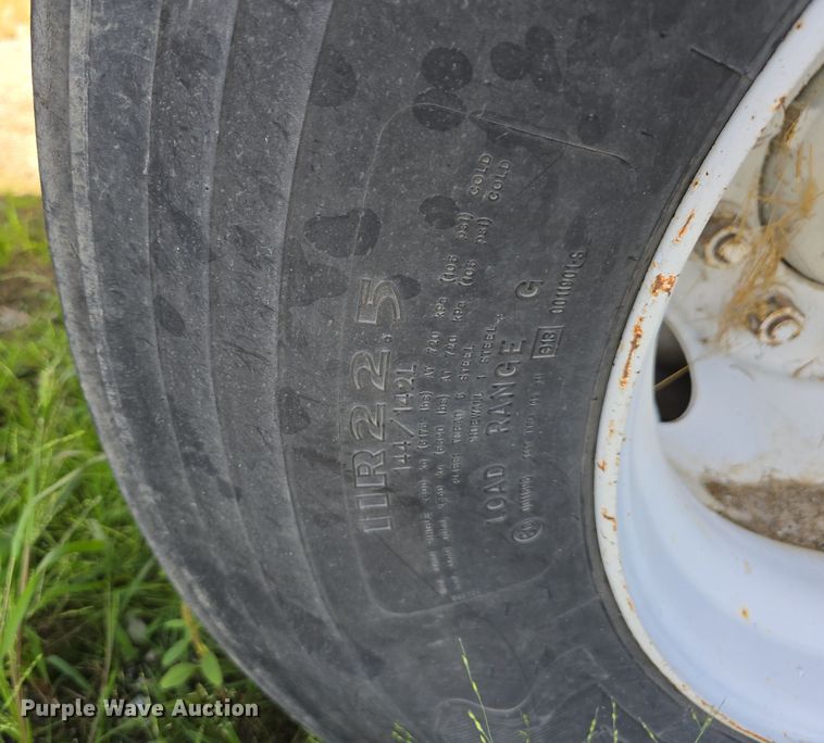 image for item DO5514 1998 Wilson CF-900 flatbed trailer