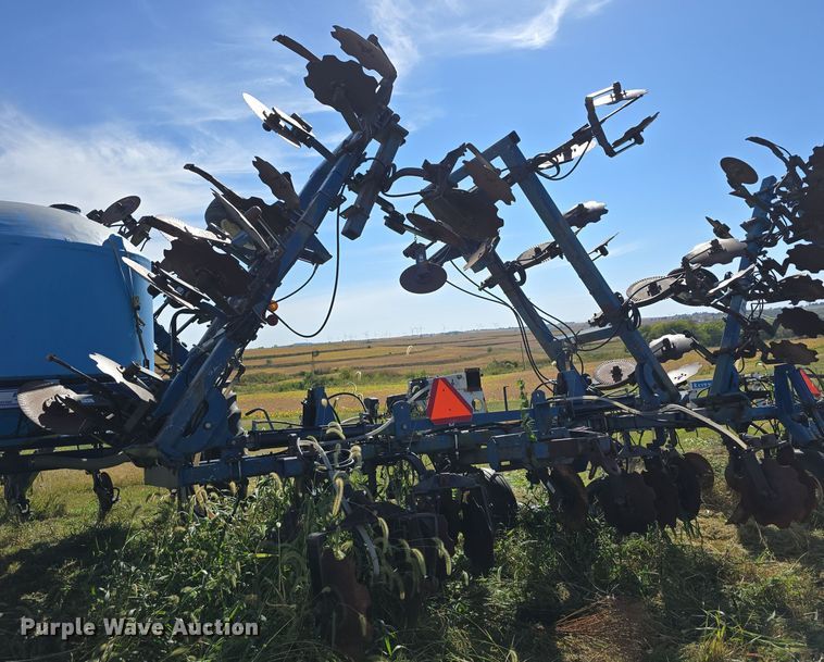 image for item DO5516 Land Runner Blu-Jet NH3 applicator