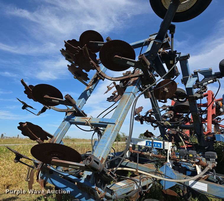 image for item DO5516 Land Runner Blu-Jet NH3 applicator