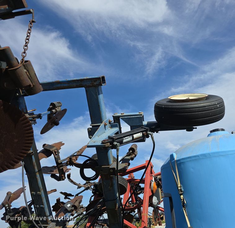 image for item DO5516 Land Runner Blu-Jet NH3 applicator