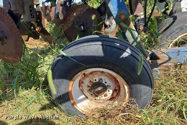 image for item DO5516 Land Runner Blu-Jet NH3 applicator