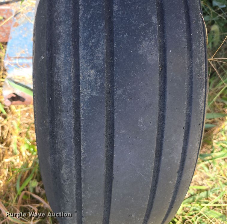 image for item DO5516 Land Runner Blu-Jet NH3 applicator