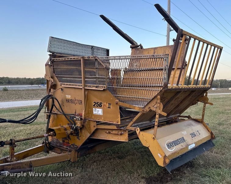 image for item DR2725 Haybuster 256 Plus II bale processor