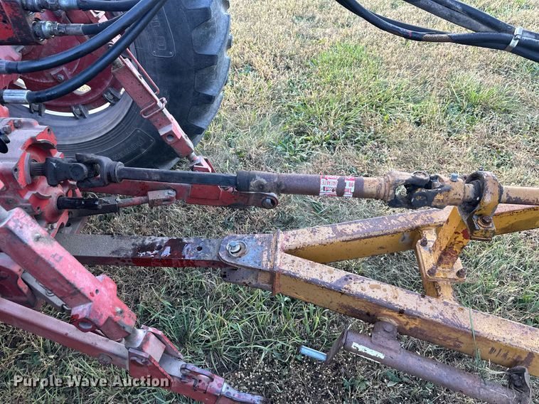 image for item DR2725 Haybuster 256 Plus II bale processor