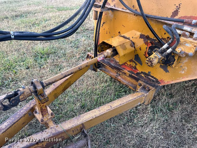 image for item DR2725 Haybuster 256 Plus II bale processor