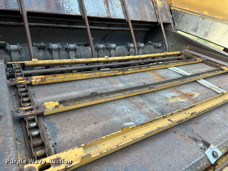 image for item DR2725 Haybuster 256 Plus II bale processor