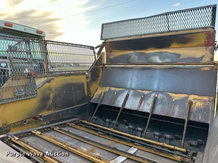 image for item DR2725 Haybuster 256 Plus II bale processor