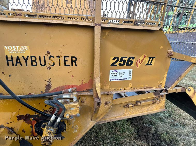image for item DR2725 Haybuster 256 Plus II bale processor