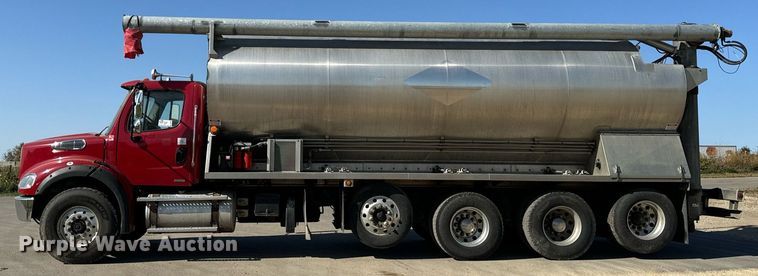 image for item DT2047 2011 Freightliner  Business Class M2  feed delivery truck 