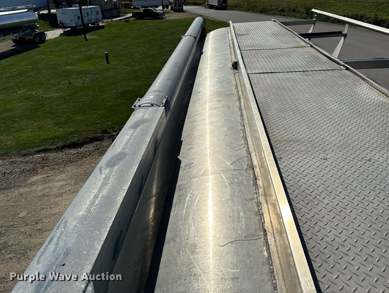 image for item DT2047 2011 Freightliner  Business Class M2  feed delivery truck 