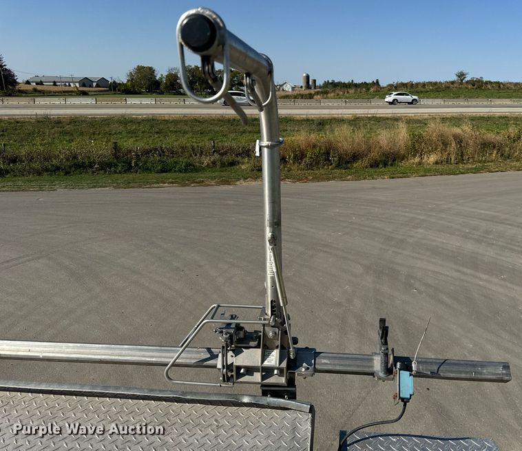 image for item DT2047 2011 Freightliner  Business Class M2  feed delivery truck 