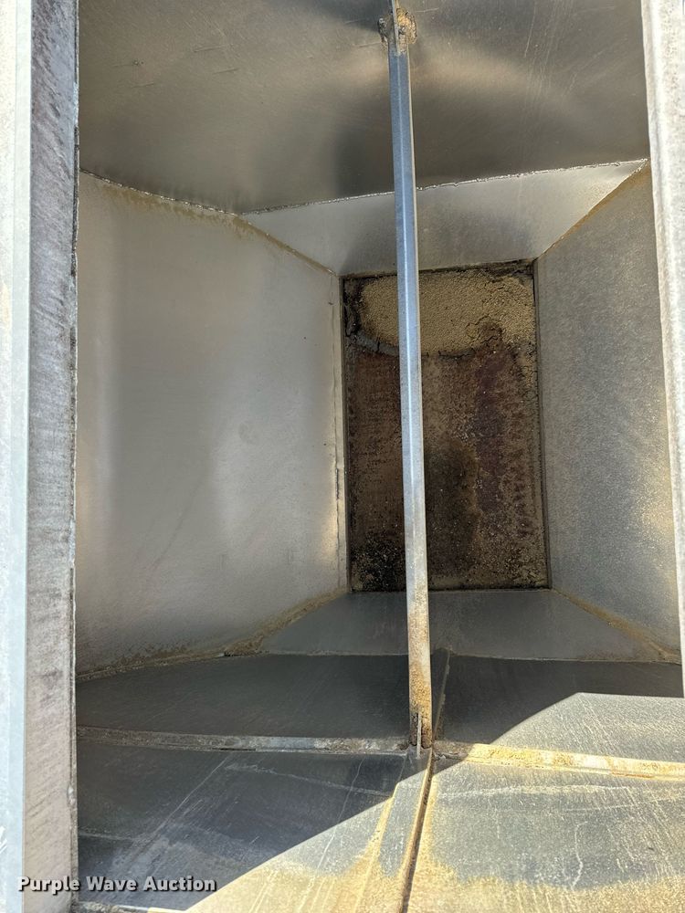 image for item DT2047 2011 Freightliner  Business Class M2  feed delivery truck 