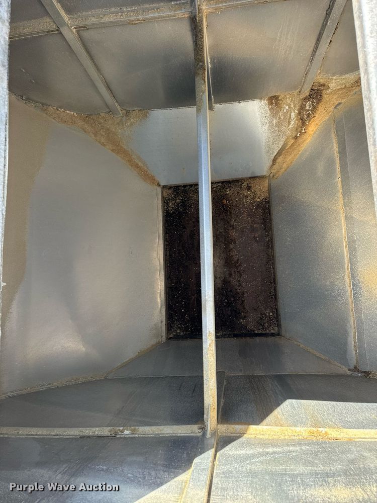 image for item DT2047 2011 Freightliner  Business Class M2  feed delivery truck 