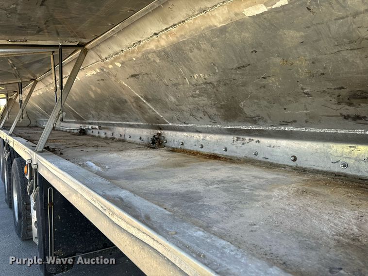 image for item DT2047 2011 Freightliner  Business Class M2  feed delivery truck 