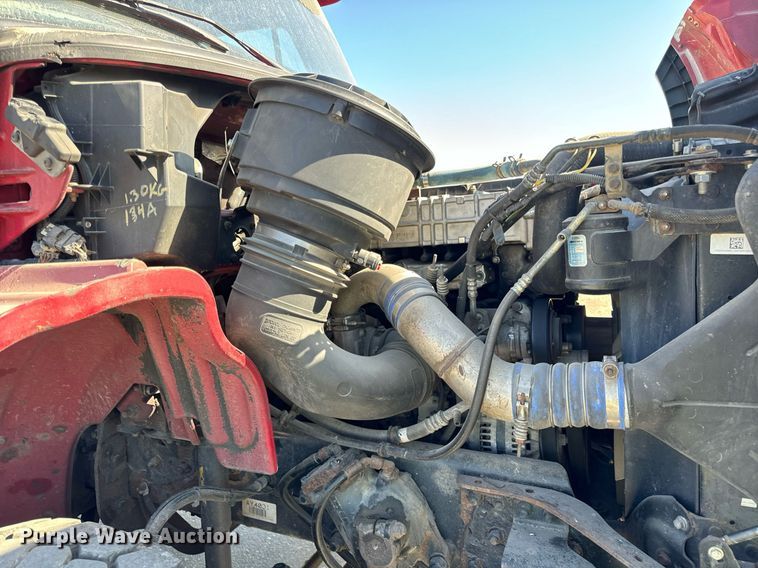 image for item DT2047 2011 Freightliner  Business Class M2  feed delivery truck 