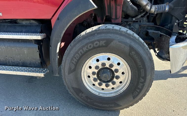 image for item DT2047 2011 Freightliner  Business Class M2  feed delivery truck 