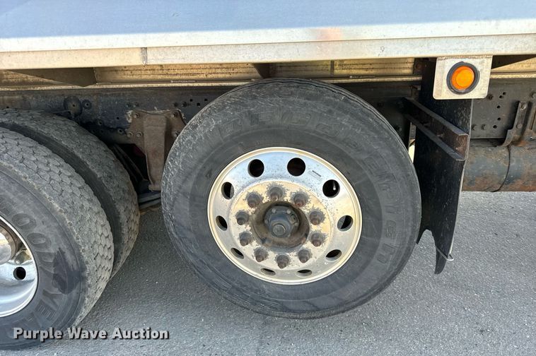 image for item DT2047 2011 Freightliner  Business Class M2  feed delivery truck 