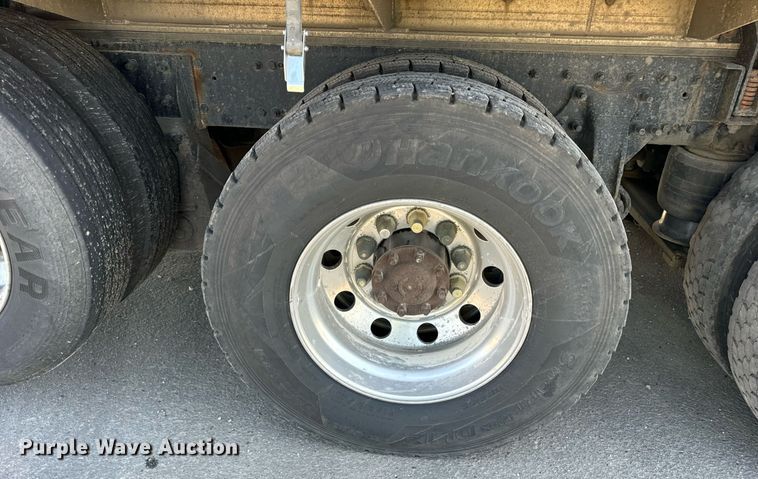 image for item DT2047 2011 Freightliner  Business Class M2  feed delivery truck 