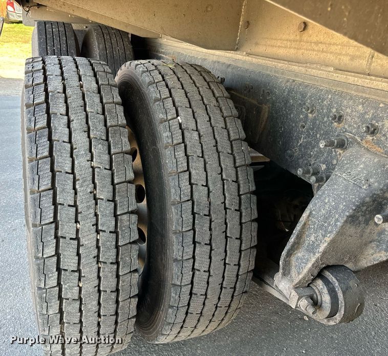 image for item DT2047 2011 Freightliner  Business Class M2  feed delivery truck 