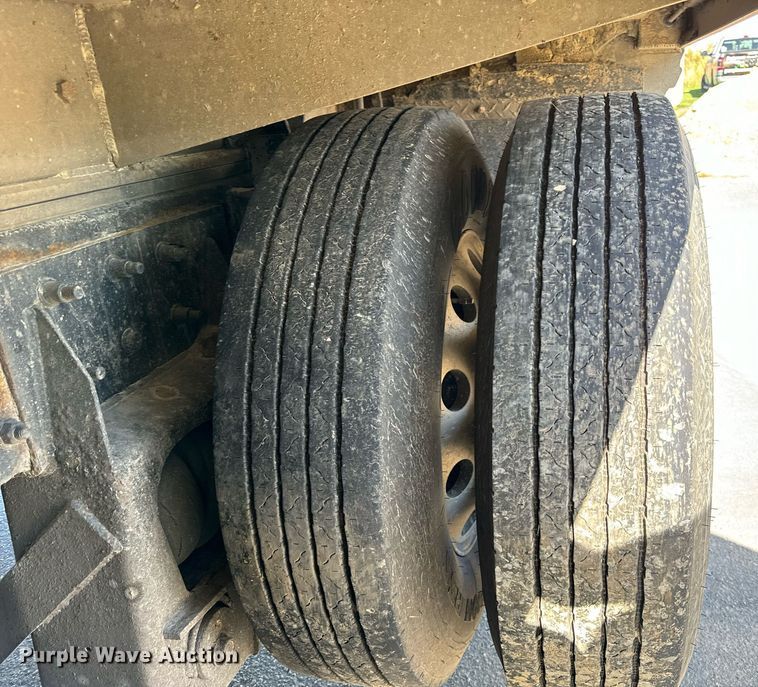 image for item DT2047 2011 Freightliner  Business Class M2  feed delivery truck 