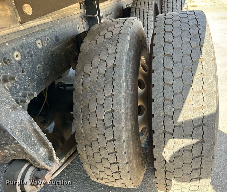 image for item DT2047 2011 Freightliner  Business Class M2  feed delivery truck 