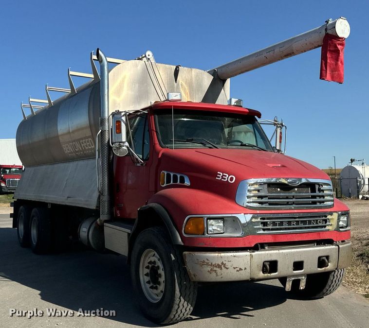 image for item DT2048 2007 Sterling  Acterra feed delivery truck