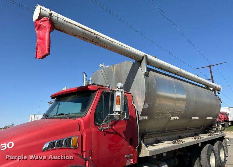 image for item DT2048 2007 Sterling  Acterra feed delivery truck