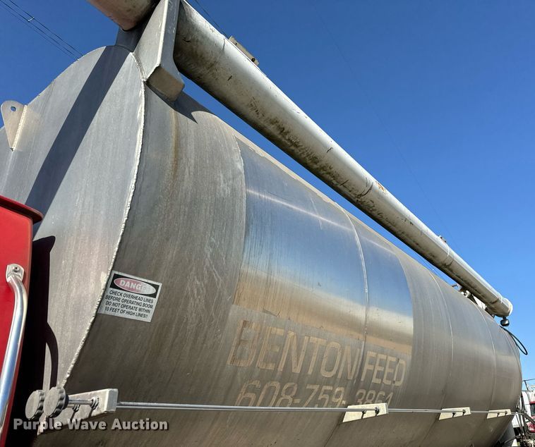 image for item DT2048 2007 Sterling  Acterra feed delivery truck