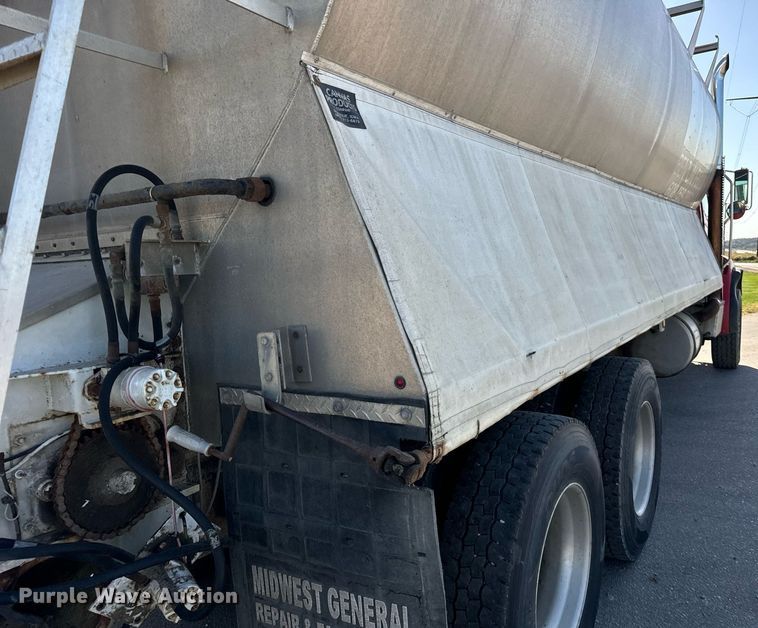 image for item DT2048 2007 Sterling  Acterra feed delivery truck