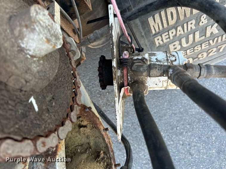 image for item DT2048 2007 Sterling  Acterra feed delivery truck