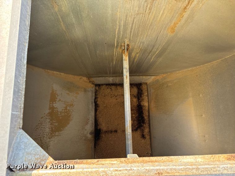 image for item DT2048 2007 Sterling  Acterra feed delivery truck