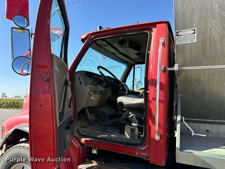 image for item DT2048 2007 Sterling  Acterra feed delivery truck