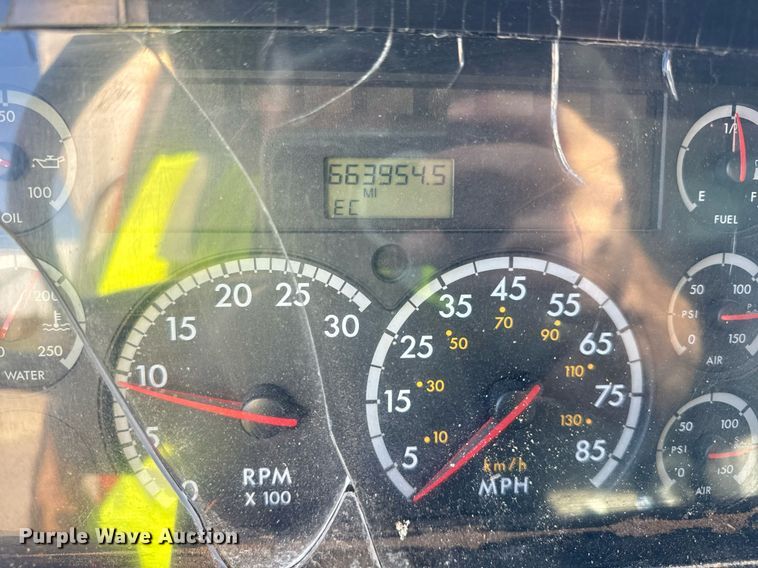 image for item DT2048 2007 Sterling  Acterra feed delivery truck