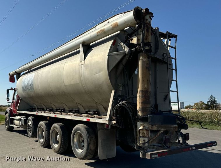 image for item DT2049 2013 Freightliner  Business Class M2 feed delivery truck