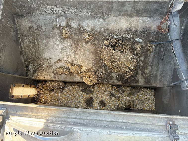 image for item DT2049 2013 Freightliner  Business Class M2 feed delivery truck