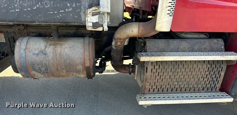 image for item DT2049 2013 Freightliner  Business Class M2 feed delivery truck