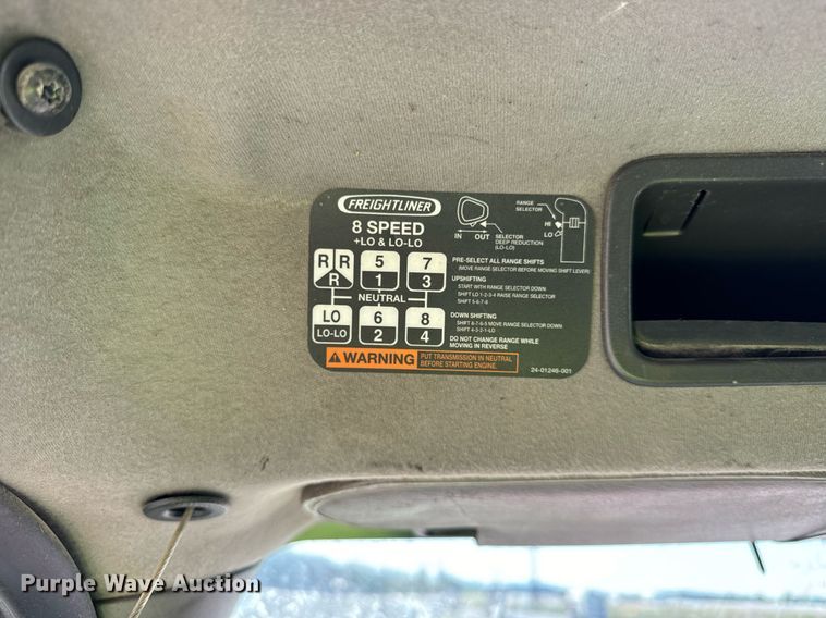 image for item DT2049 2013 Freightliner  Business Class M2 feed delivery truck