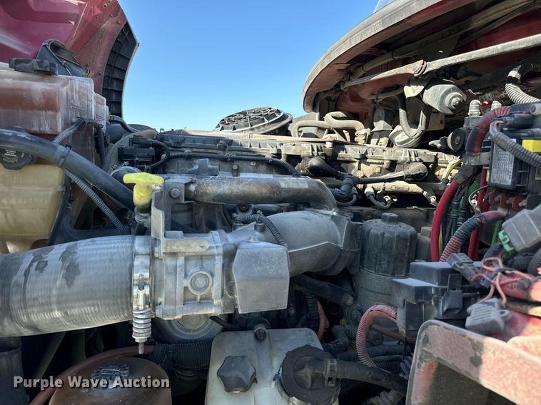 image for item DT2049 2013 Freightliner  Business Class M2 feed delivery truck