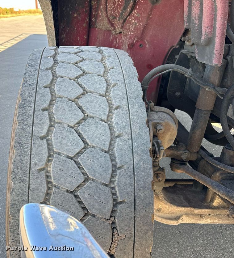 image for item DT2049 2013 Freightliner  Business Class M2 feed delivery truck