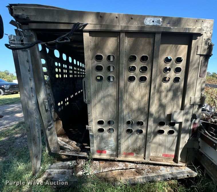 image for item DU3034 2022 EBY livestock trailer