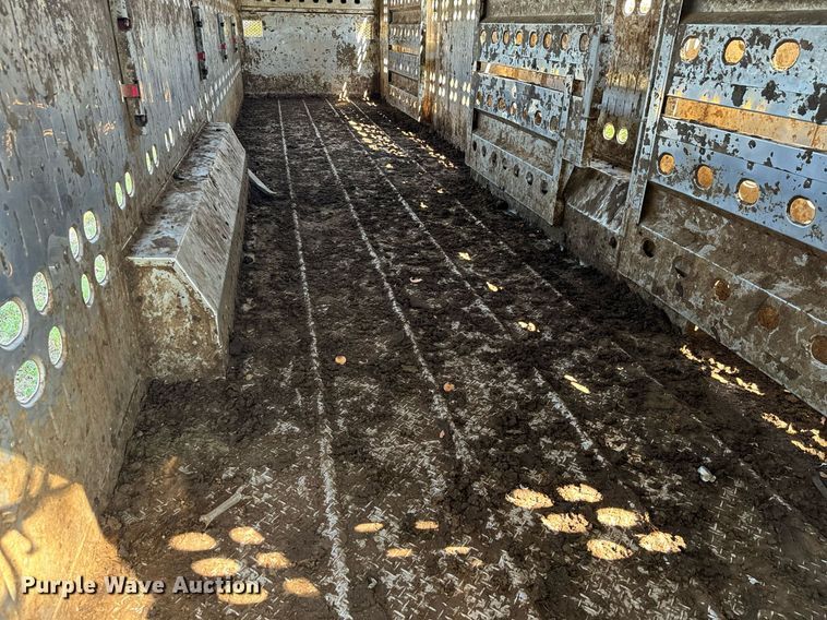 image for item DU3034 2022 EBY livestock trailer