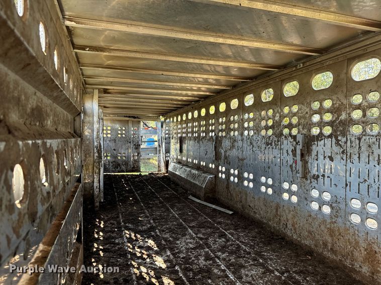 image for item DU3034 2022 EBY livestock trailer