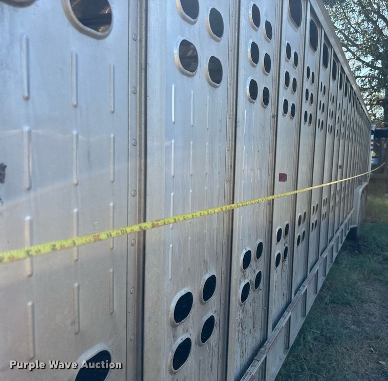 image for item DU3034 2022 EBY livestock trailer