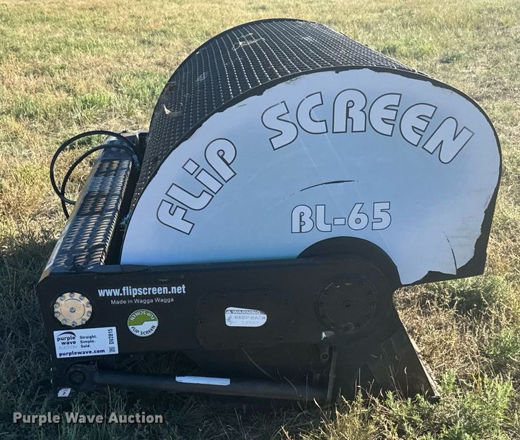 image for item DV2815 Flip screen BL-65 skid steer flip screen bucket