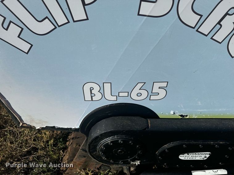 image for item DV2815 Flip screen BL-65 skid steer flip screen bucket